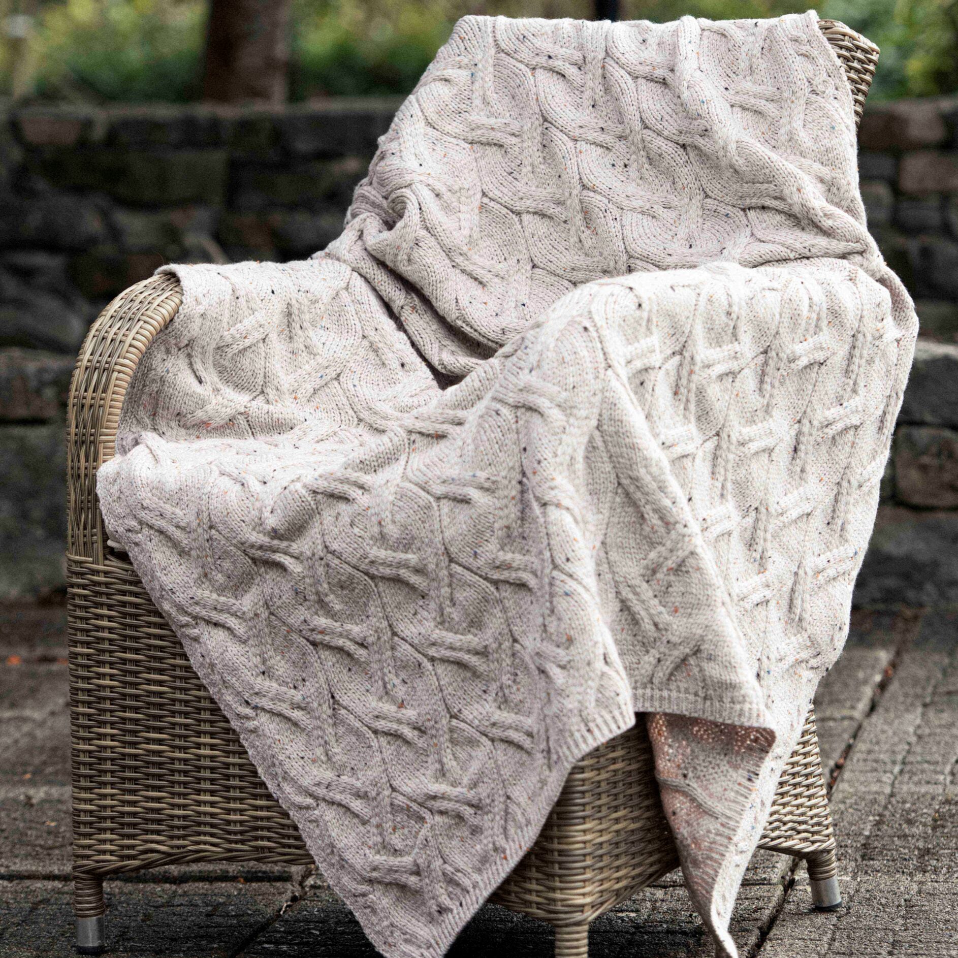 West End Chunky Luxurious Throw in Oatmeal